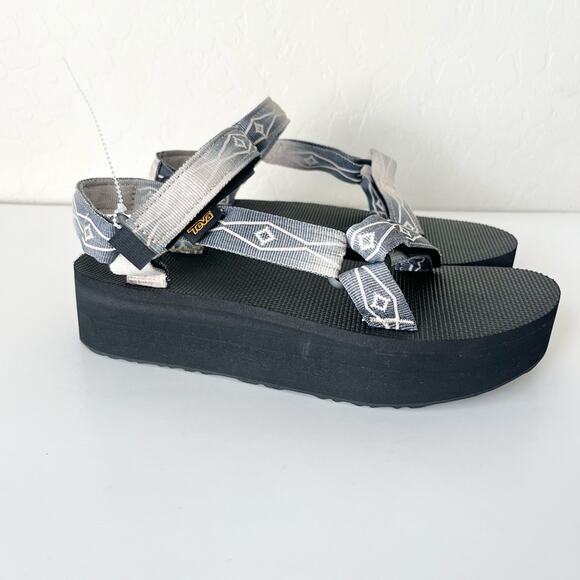 Teva platform sandals black grey pattern 9 NWOT - Picture 9 of 14